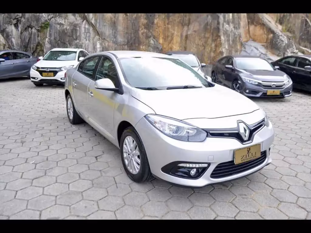 renault-fluence-em-florianopolis-sc-fa5ac1d9