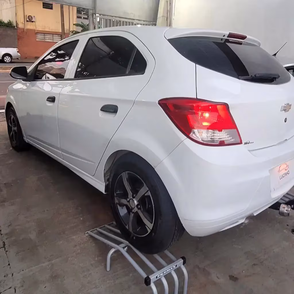 chevrolet-onix-em-rio-claro-sp-18ed364c509-03