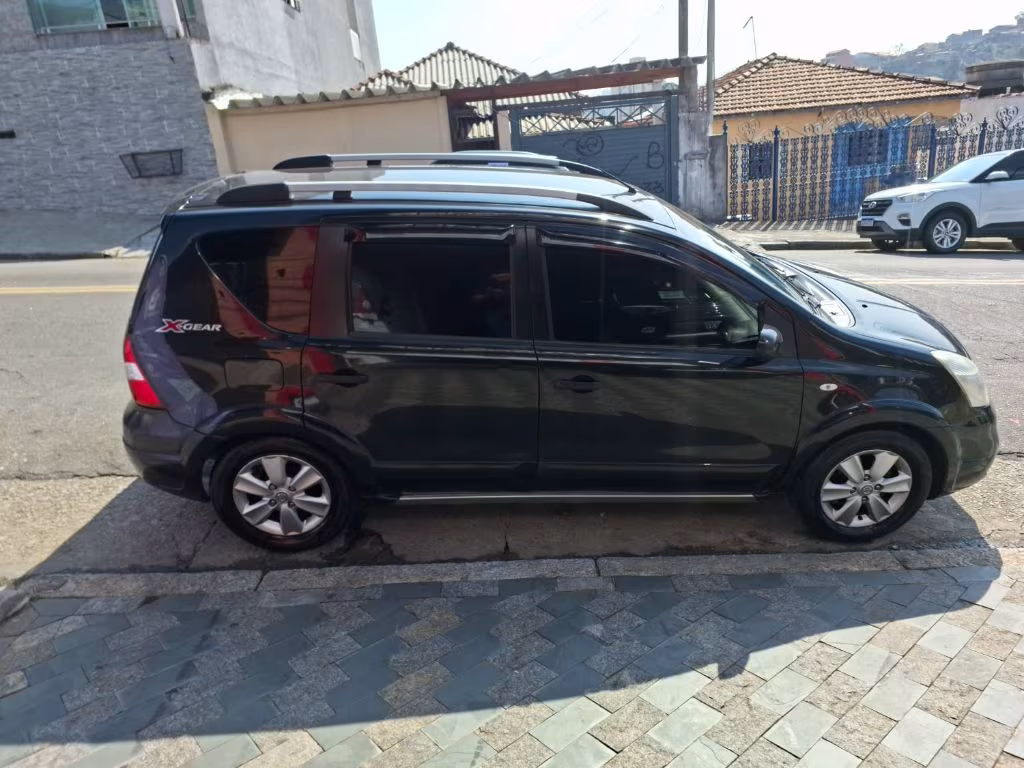 nissan-livina-em-maua-sp-fa78d336a3f-04