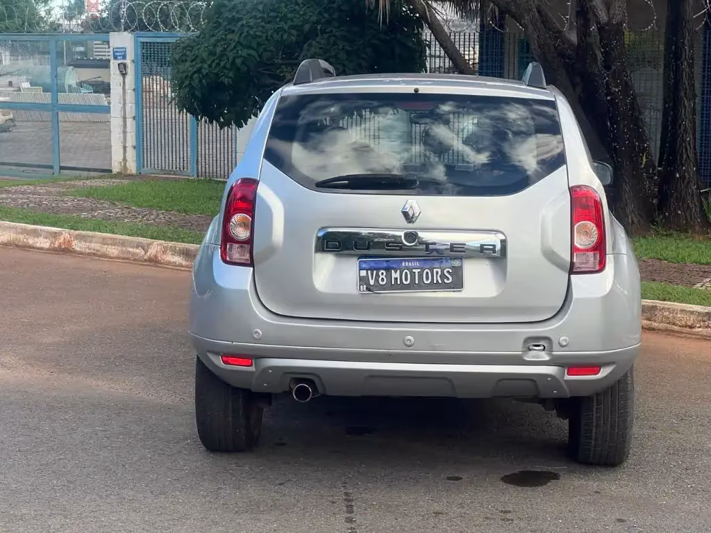 renault-duster-em-brasilia-df-18eed30283d-03