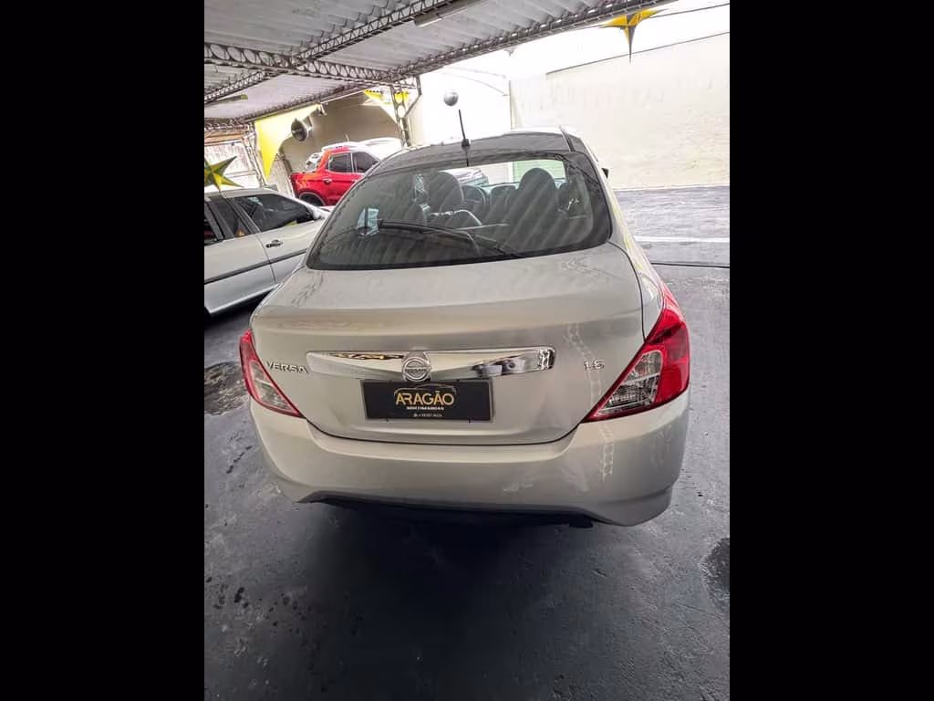 nissan-versa-em-limeira-sp-618073b5