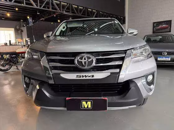 toyota-hilux-sw4-em-sorocaba-sp-fcac91fa2b5