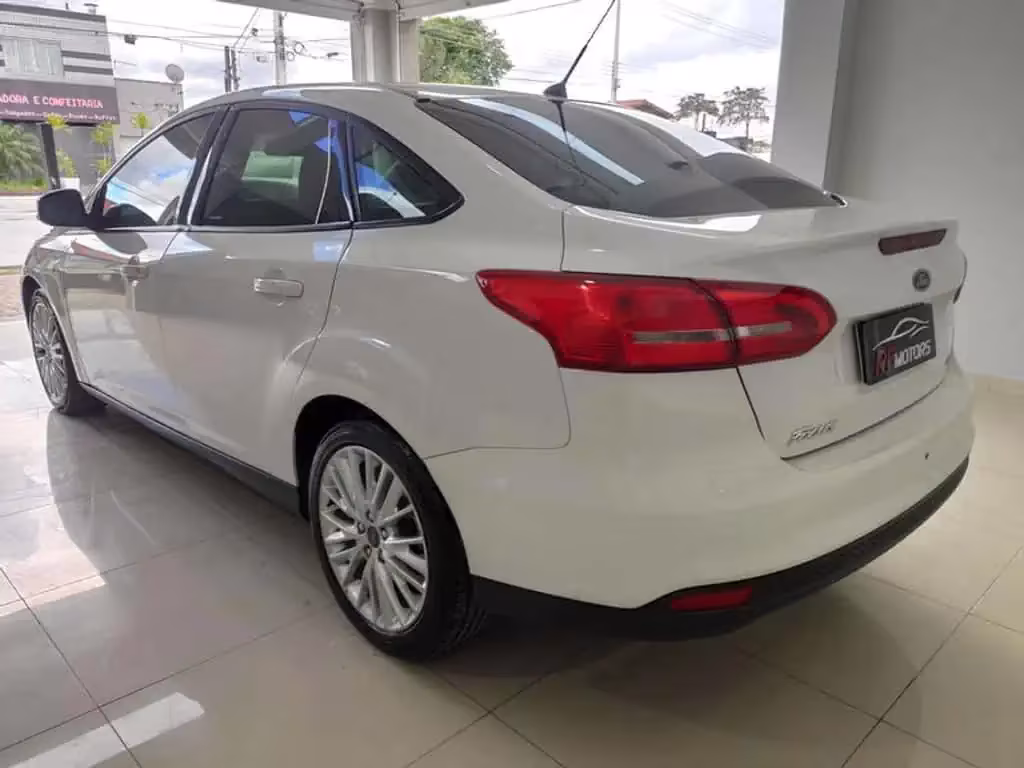 ford-focus-em-curitiba-pr-032e5ae2