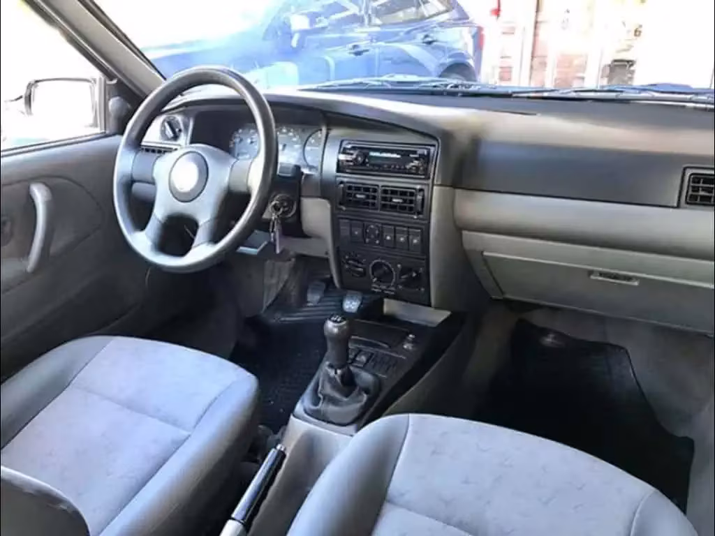 volkswagen-santana-em-porto-alegre-rs-b4379c72