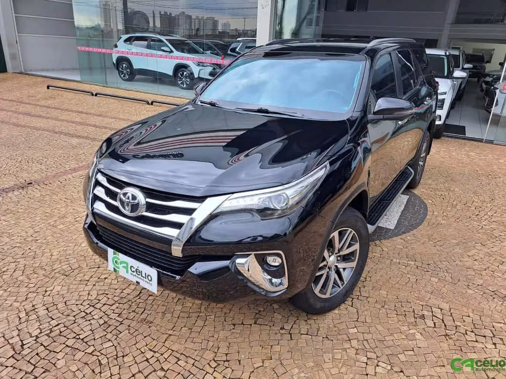 toyota-hilux-sw4-em-americana-sp-937a5b76