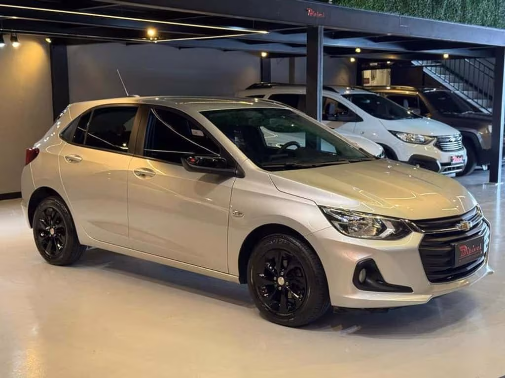 chevrolet-onix-em-curitiba-pr-706236b8