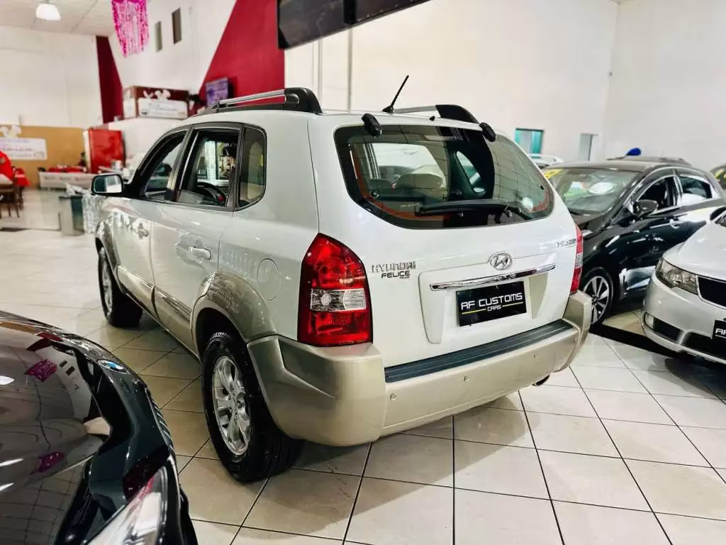 hyundai-tucson-2-0-mpfi-gls-2wd-16v-4p_fd3a30e85e8