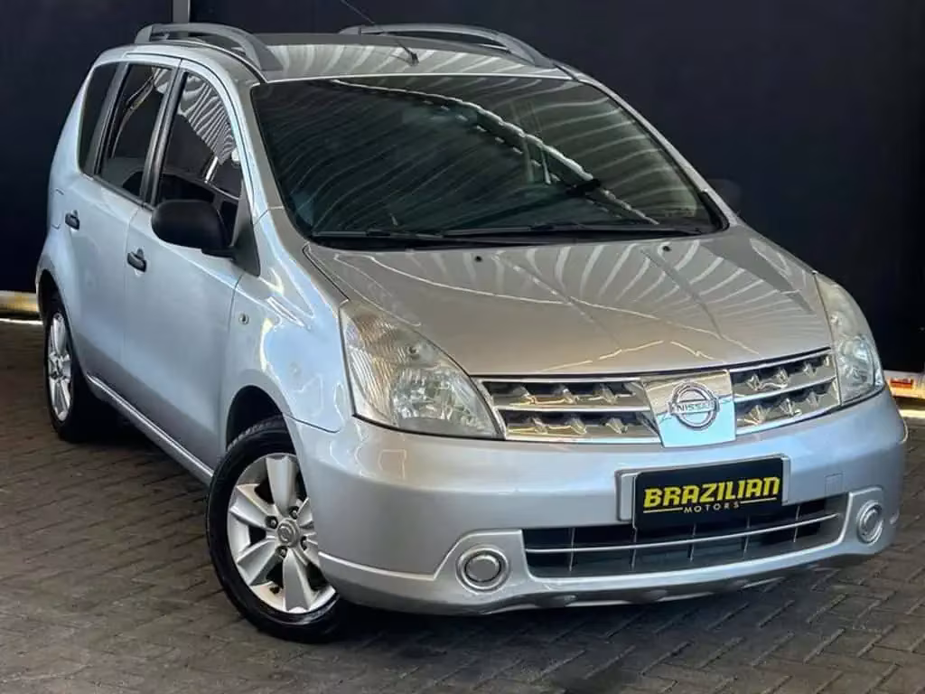 nissan-livina-em-curitiba-pr-8f4a435f