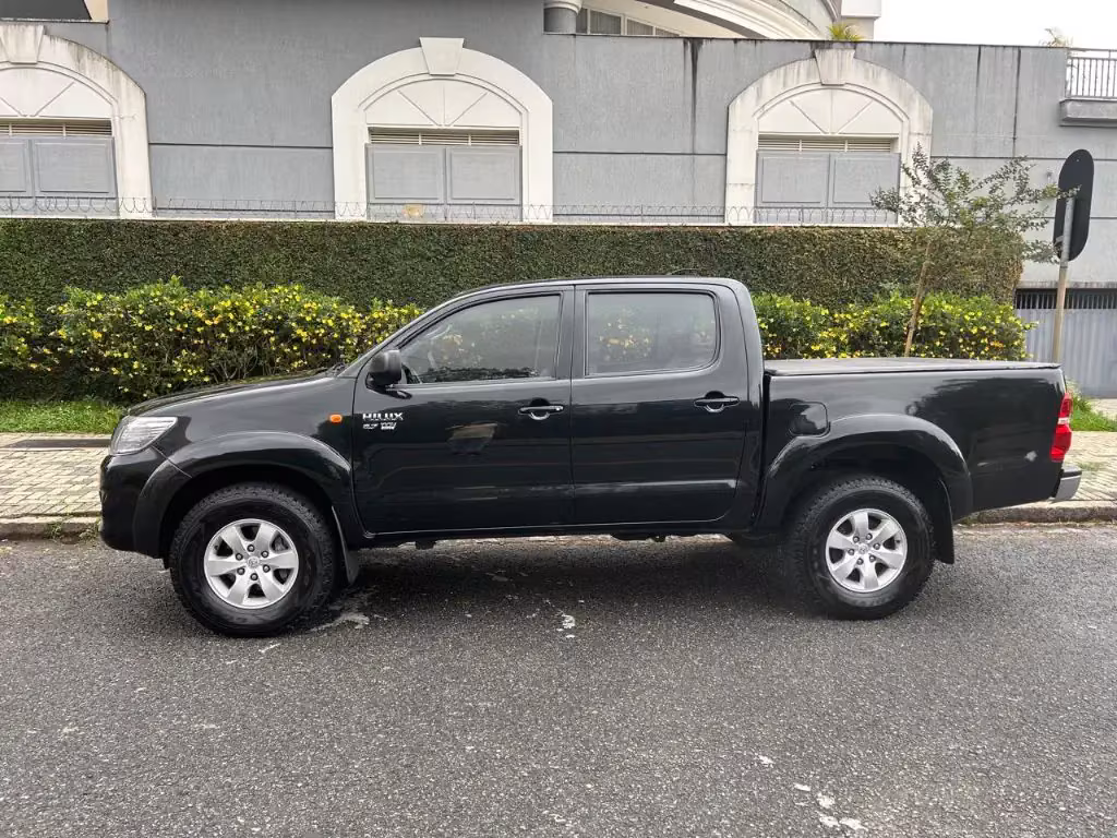 toyota-hilux-em-curitiba-pr-fba7295d574-03