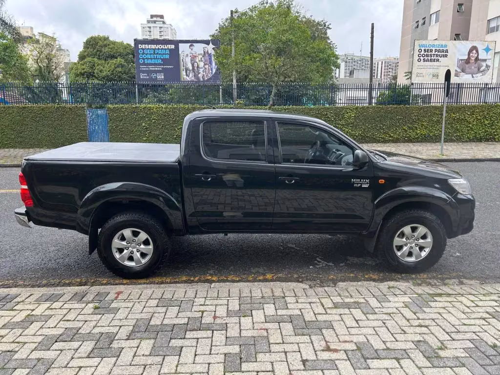 toyota-hilux-em-curitiba-pr-fba7295d574-04
