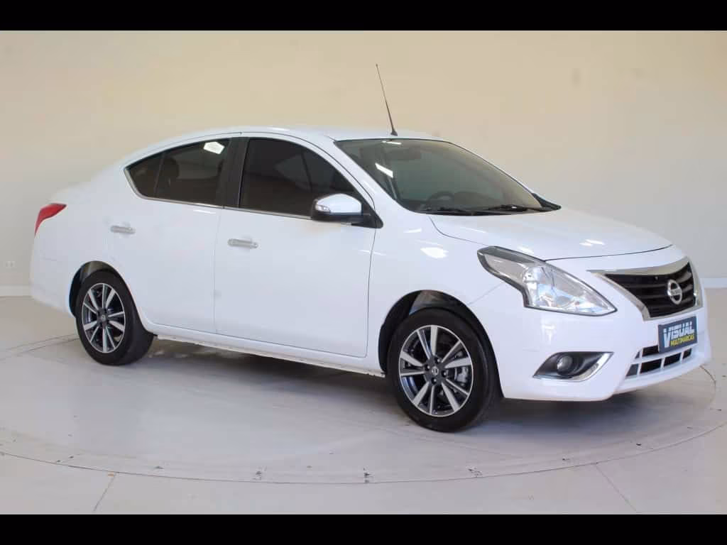 nissan-versa-em-curitiba-pr-867806ba