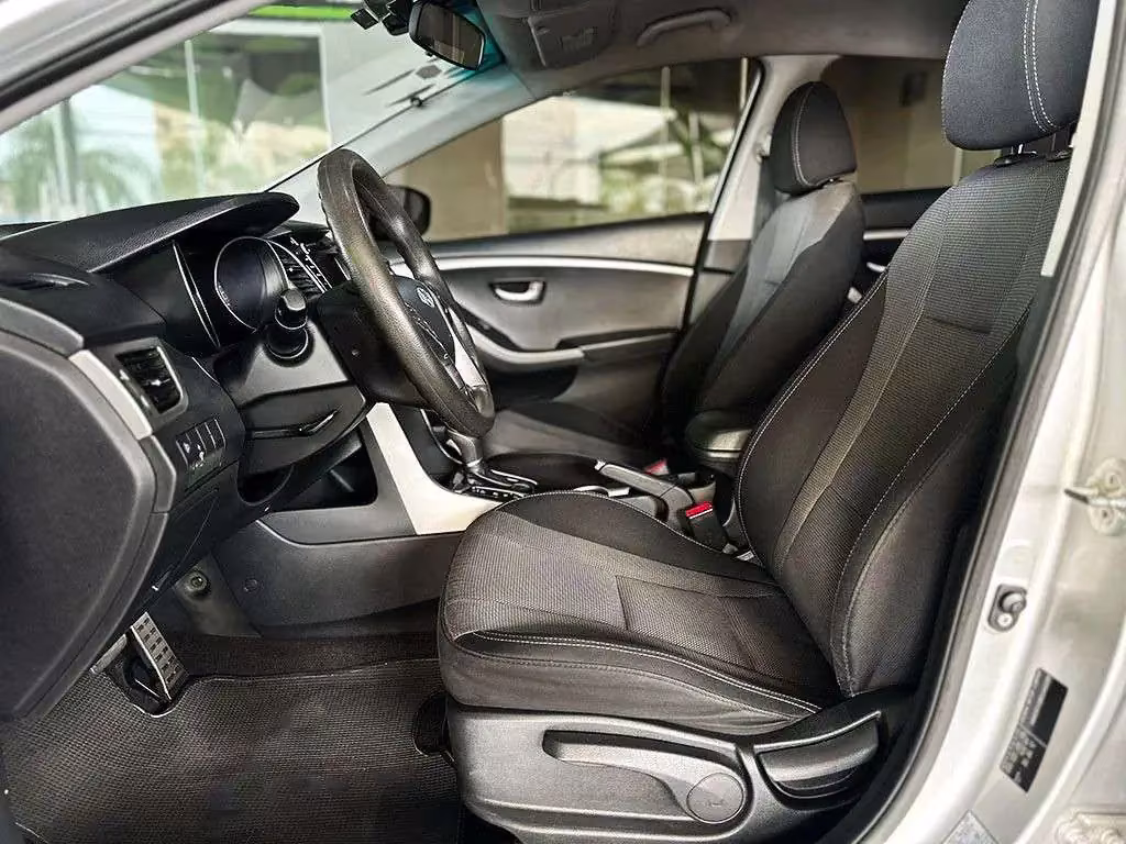 hyundai-i30-1-6-mpfi-16v-4p_fd4417a8d37