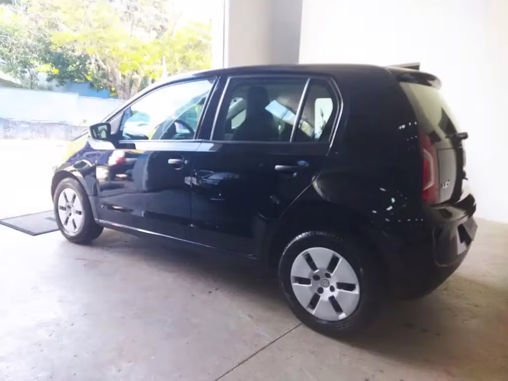 volkswagen-up-em-aguas-de-lindoia-sp-fc1513cdf5e-02