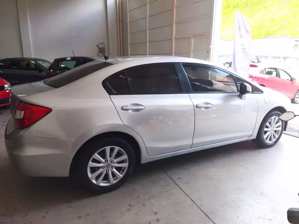 honda-civic-em-aguas-de-lindoia-sp-fcc93dad8f4-04