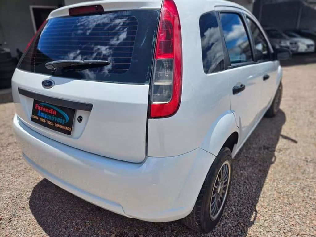 ford-fiesta-na-fazenda-rio-grande-pr-3cc8be93