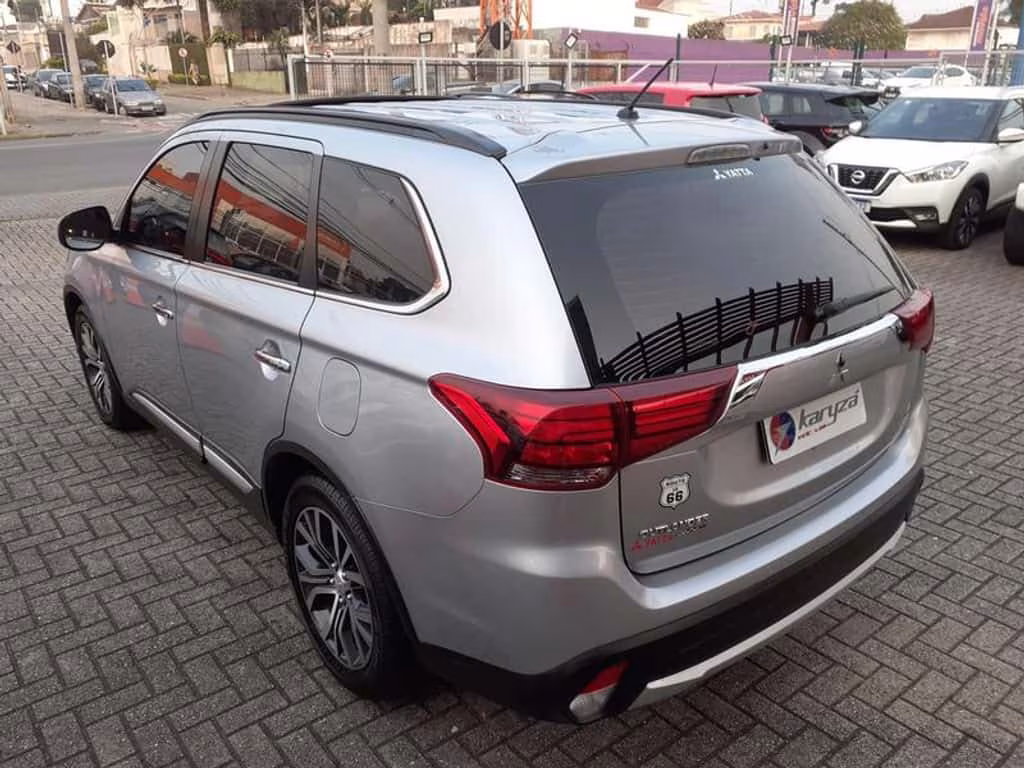 mitsubishi-outlander-em-curitiba-pr-4f28bdf1