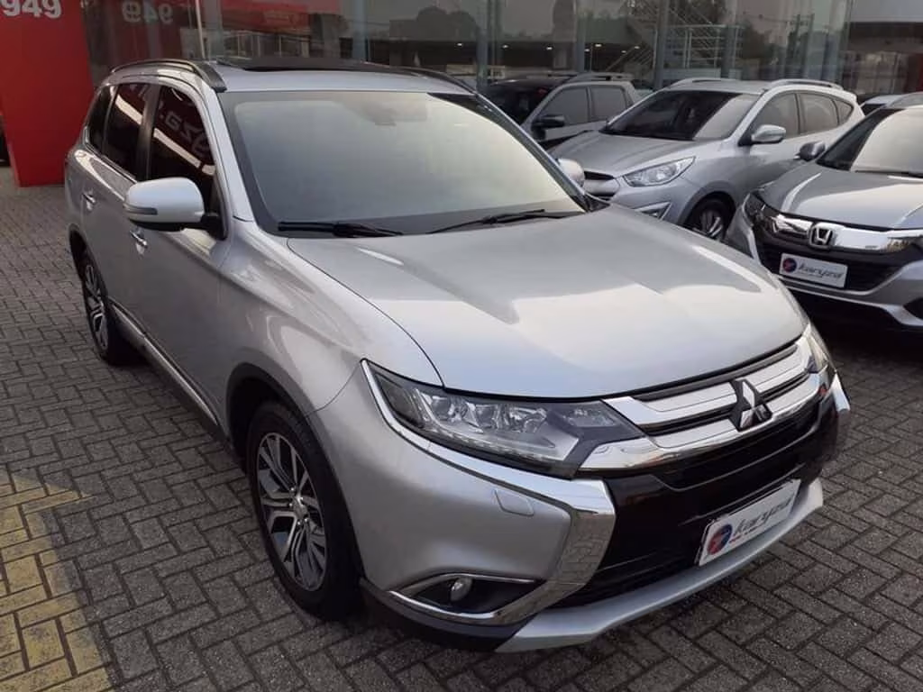 mitsubishi-outlander-em-curitiba-pr-f55642b5