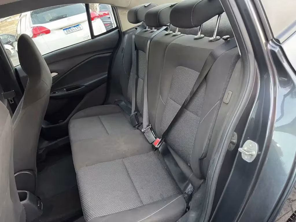 chevrolet-onix-em-curitiba-pr-fc4c144f914-04