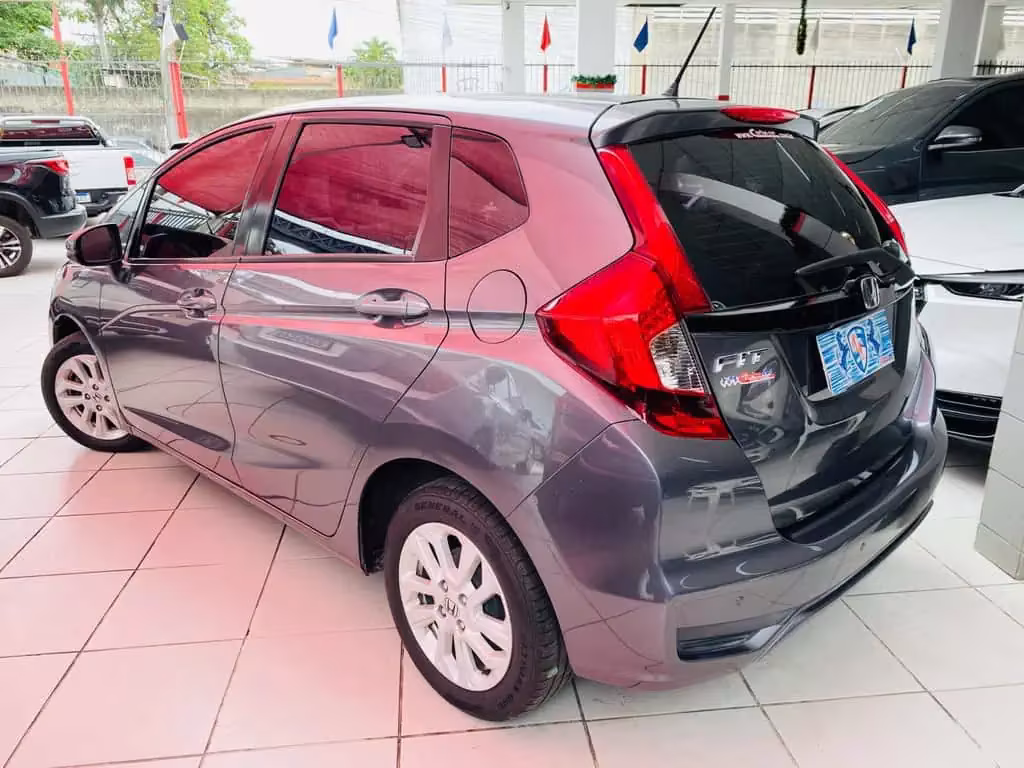 honda-fit-em-nova-iguacu-rj-188efc7b