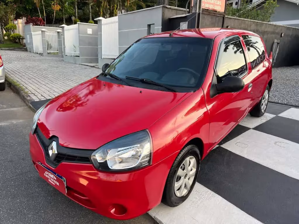 renault-clio-em-joinville-sc-57dd1ae2