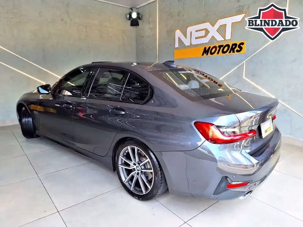 bmw-320i-em-sao-paulo-sp-e61f46ed