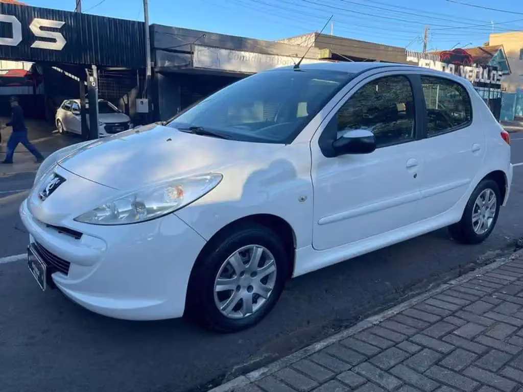 peugeot-207-em-telemaco-borba-pr-5cc6f725