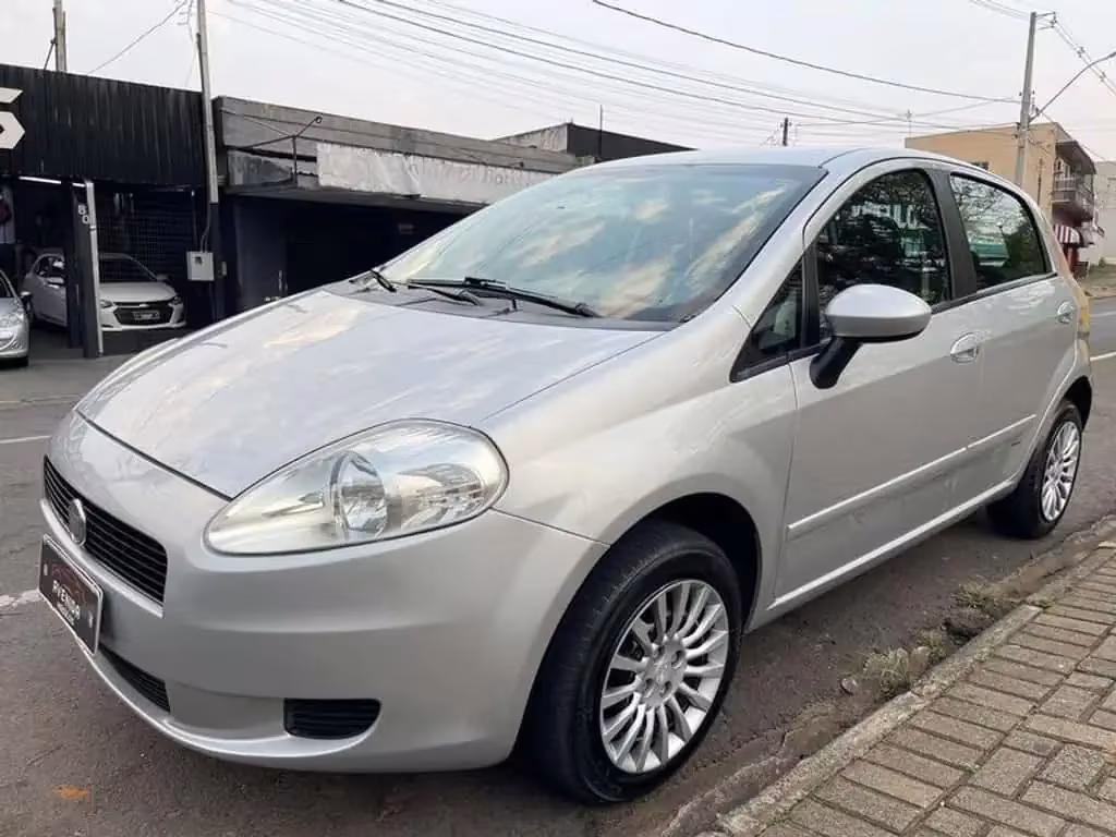 fiat-punto-em-telemaco-borba-pr-1df5a3c3