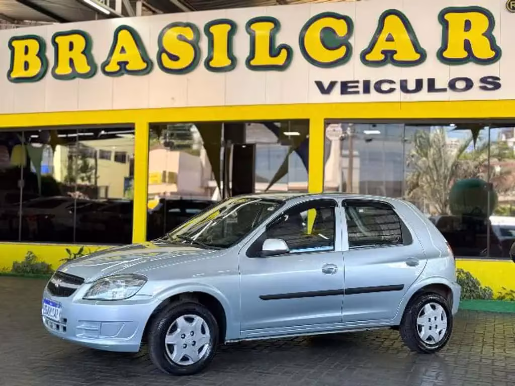 chevrolet-celta-em-toledo-pr-7c01602d
