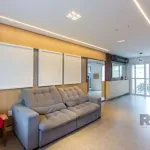 Descubra seu novo lar em Porto Alegre! Esta encantadora casa no Euroville Smart Housing, localizada na Vila Nova, oferece segurança e conforto em um ambiente planejado. Com 120,43 m² de área privativa