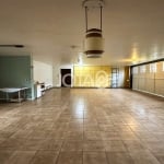 CASA COMERCIAL COM PISCINA PERTO DO BOSQUE ALEMÃO