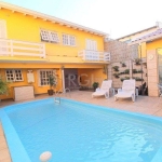 Casa para Locação/Aluguel - 254m², 4 dormitórios, sendo 3 suites, 5 vagas - Espirito Santo