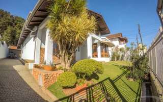 Casa com 3 quartos à venda no Coloninha, Gaspar , 230 m2 por R$ 1.300.000