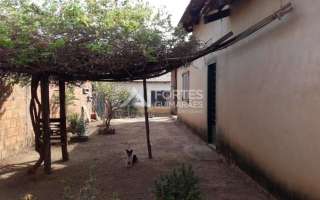Casa com 3 quartos à venda no Setor Morada do Sol (Taquaralto), Palmas por R$ 220.000
