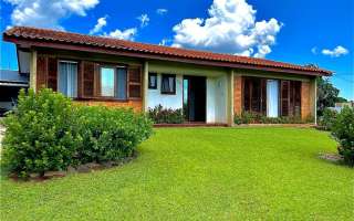 CASA A VENDA - BAIRRO SANTA TEREZINHA - TERRENO COM 1.404,00m²