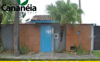 Casa 3 dormitórios (1 suíte) a 100 metros do mar com piscina, sauna e espaço gourmet no Retiro das Caravelas em Cananéia/SP