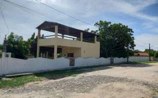 Casa para Venda em Cascavel, 3 dormitórios, 2 banheiros