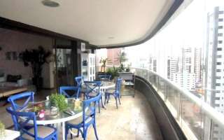 4 Suítes - 254 m² - 3 Varanda - Armários - Quarto de Serviço - 3 Vagas de Garagem