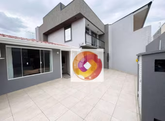 Sobrado à venda, 130 m² por R$ 830.000,00 - Campo Comprido - Curitiba/PR