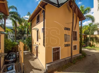 Casa com 300m² em condomínio fechado para locação- Alto da Boa Vista