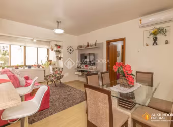 Apartamento com 3 quartos à venda na Rua Roque Calage, 400, Passo da Areia, Porto Alegre