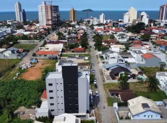 Excelente oportunidade a 400 metros do mar em Balneário Piçarras!