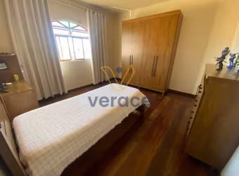Casa à venda no Centro por R$ 1.200.000 milhão em Ouro Branco - MG