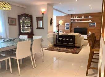 Apartamento com 3 dormitórios à venda, 150 m² na quadra da praia em Copacabana