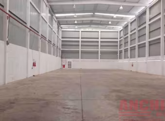 Alugo Amplo Galpão com 1400m²  Dentro de condomínio  no Distrito Industrial