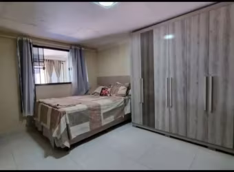 * A&M IMOVEIS VENDE 02 CASAS MESMO LOTE CONDOMINIO FECHADO