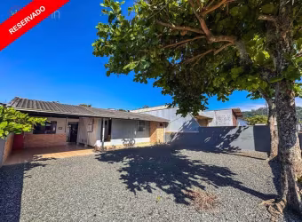 Casa com 3 dormitórios  - Excelente espaço de Terreno no bairro Gravatá