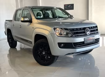 AMAROK 2.0 TURBO DIESEL, RODAS ARO 18, BANCOS EM COURO, REVISADA
