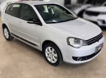 Volkswagem Polo 1.6 Sportline - Completo - Periciado - Pneus bons - Controle de Som no volante - Pad