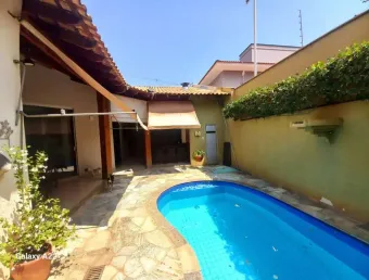 Casa com 3 quartos à venda na Rua Joaquim Fernandes, 23, Jardim Nova Yorque, Araçatuba