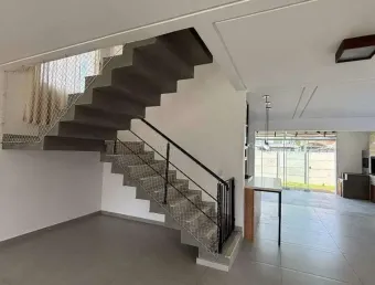 Casa de condomínio disponível para para aluguel próximo a são joão do rio vermelho, florianópolis, sc
